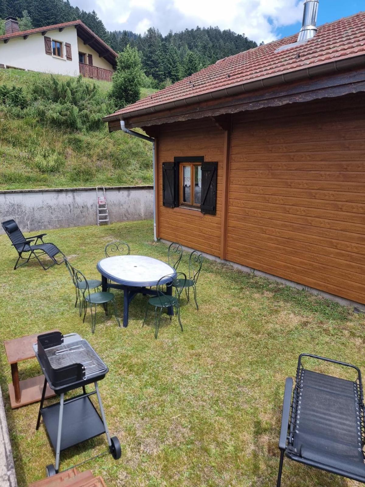 Le "Chalet De Minette" 2 Etoiles La Bresse Exteriör bild
